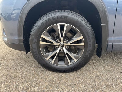 2018 Toyota Highlander LE 3rd row seat