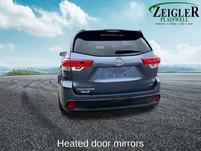 2018 Toyota Highlander LE 3rd row seat