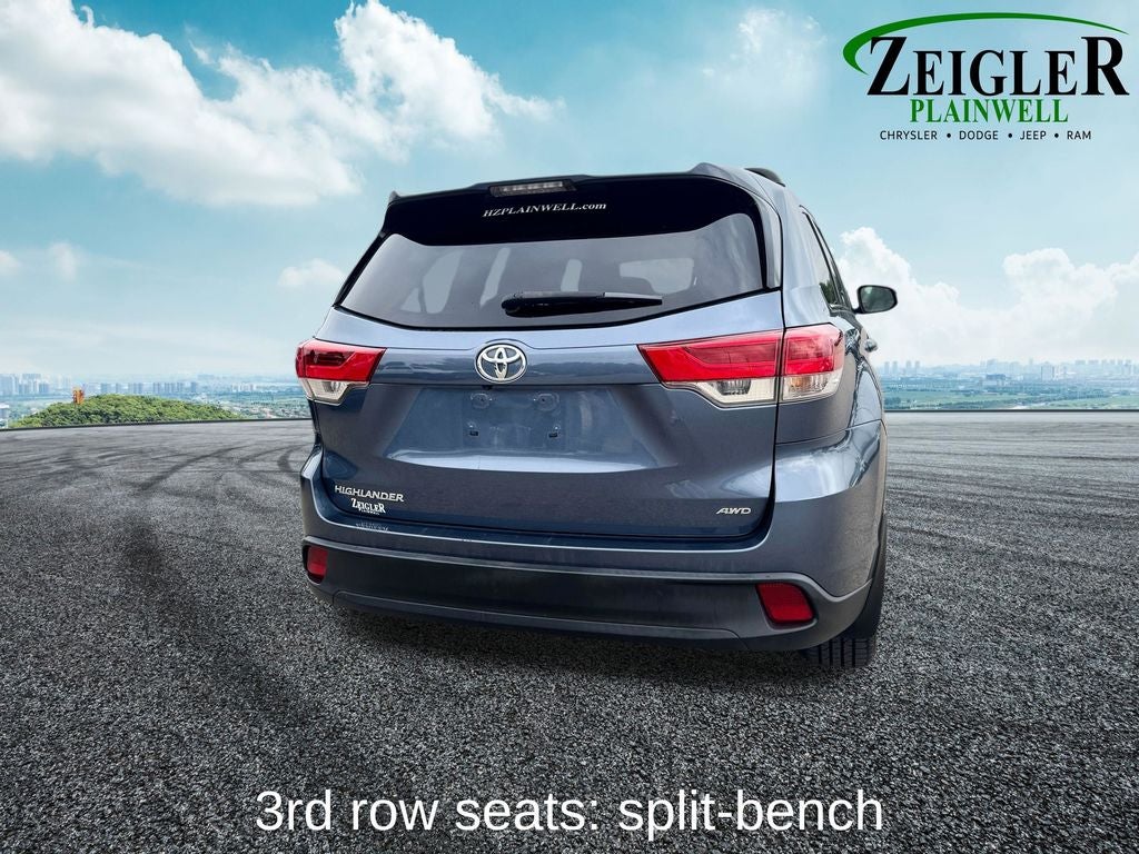 2018 Toyota Highlander LE 3rd row seat