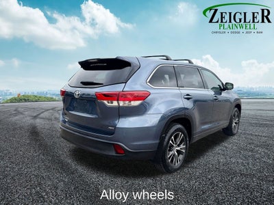 2018 Toyota Highlander LE 3rd row seat