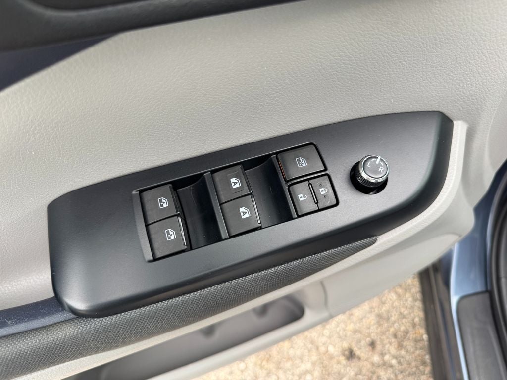 2018 Toyota Highlander LE 3rd row seat