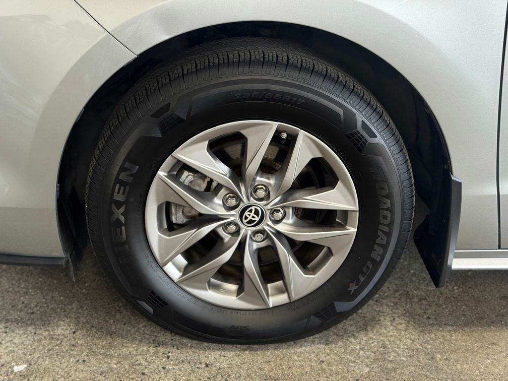 2024 Toyota Sienna XLE 3rd Row Seat