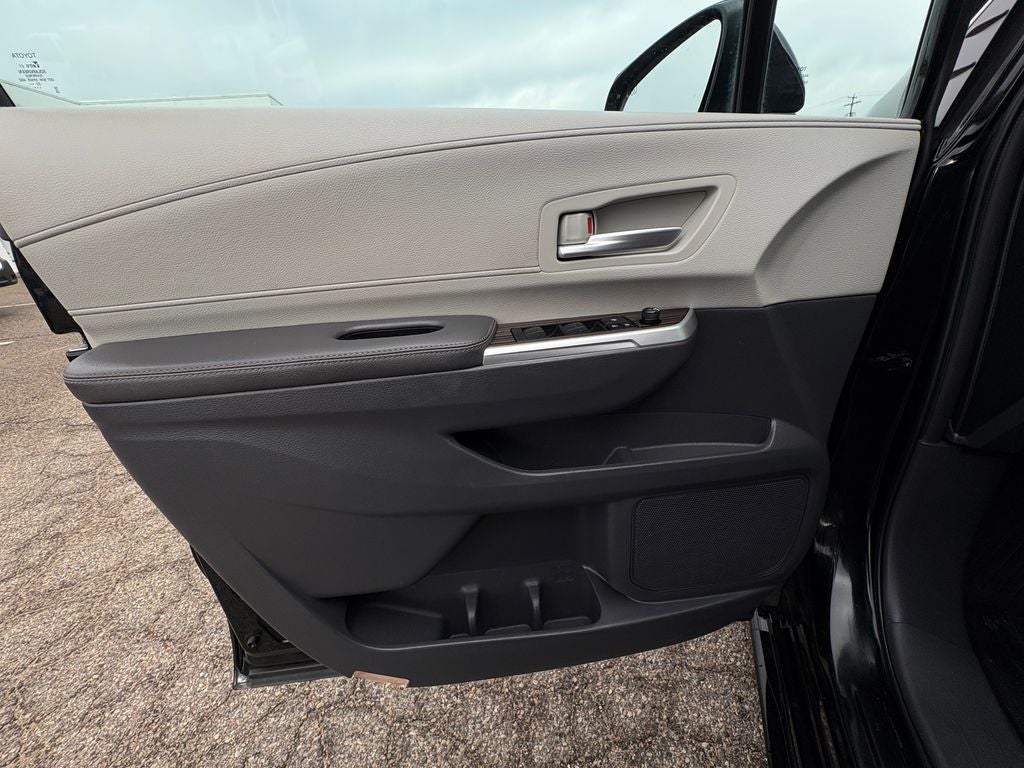 2023 Toyota Sienna XLE 7 Passenger