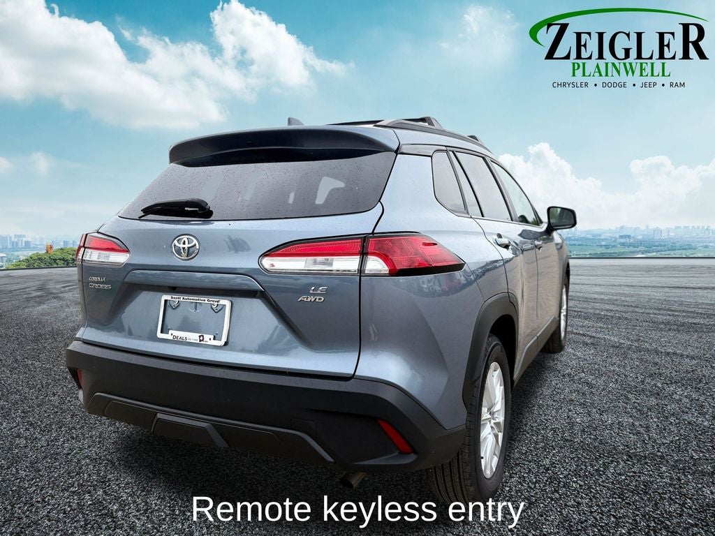 2024 Toyota Corolla Cross LE