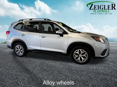 2023 Subaru Forester Premium
