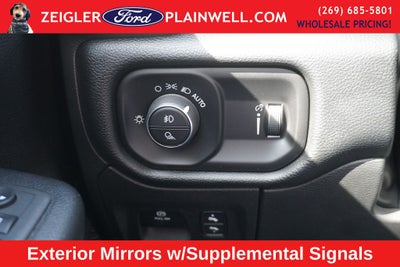 2022 RAM 1500 Big Horn/Lone Star CREW CAB 4X4 NAVI 5.7L HEMI V8 HEATED SEATS REAR