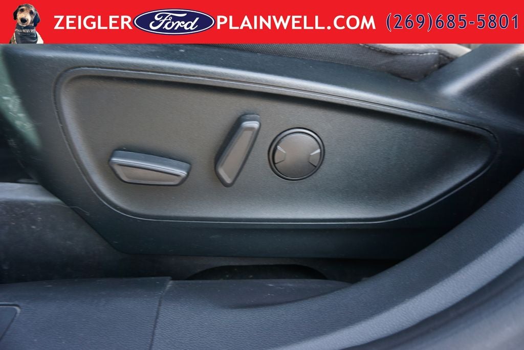 2022 Ford Escape Hybrid SE
