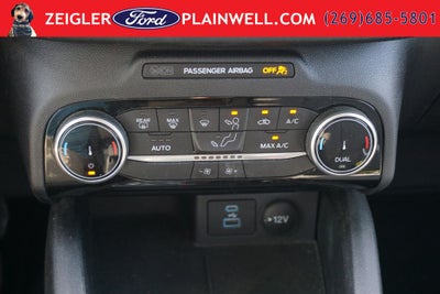 2022 Ford Escape Hybrid SE