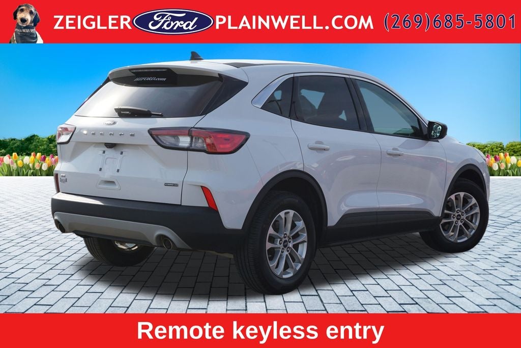 2022 Ford Escape Hybrid SE