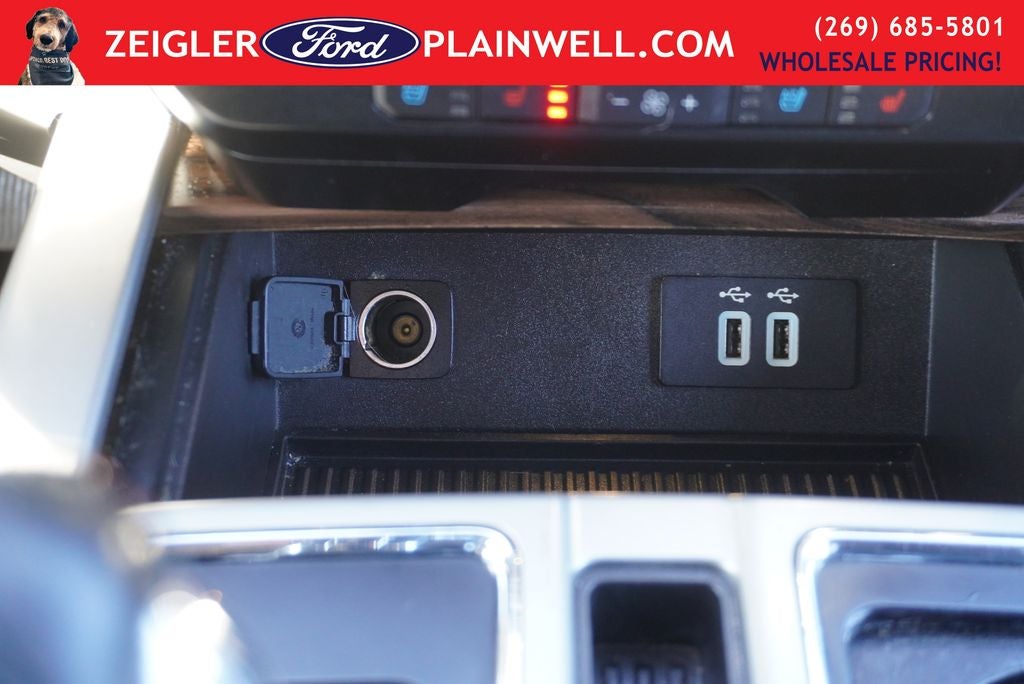 2016 Ford F-150 Lariat Crew Cab 4x4 Heated Leather NAV Chrome Pkg Tow Pkg