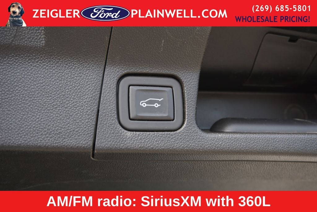 2023 GMC Acadia SLT LUX TECH & PREFERED PKG NAV 3RD ROW 4X4 TOW PKG