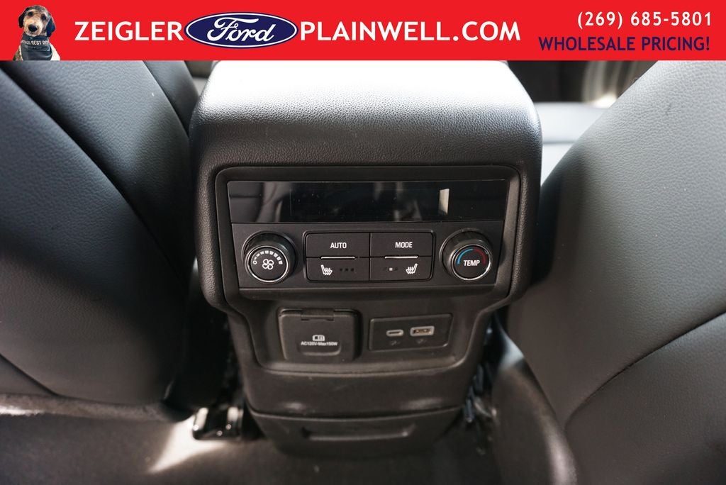 2023 GMC Acadia SLT LUX TECH & PREFERED PKG NAV 3RD ROW 4X4 TOW PKG