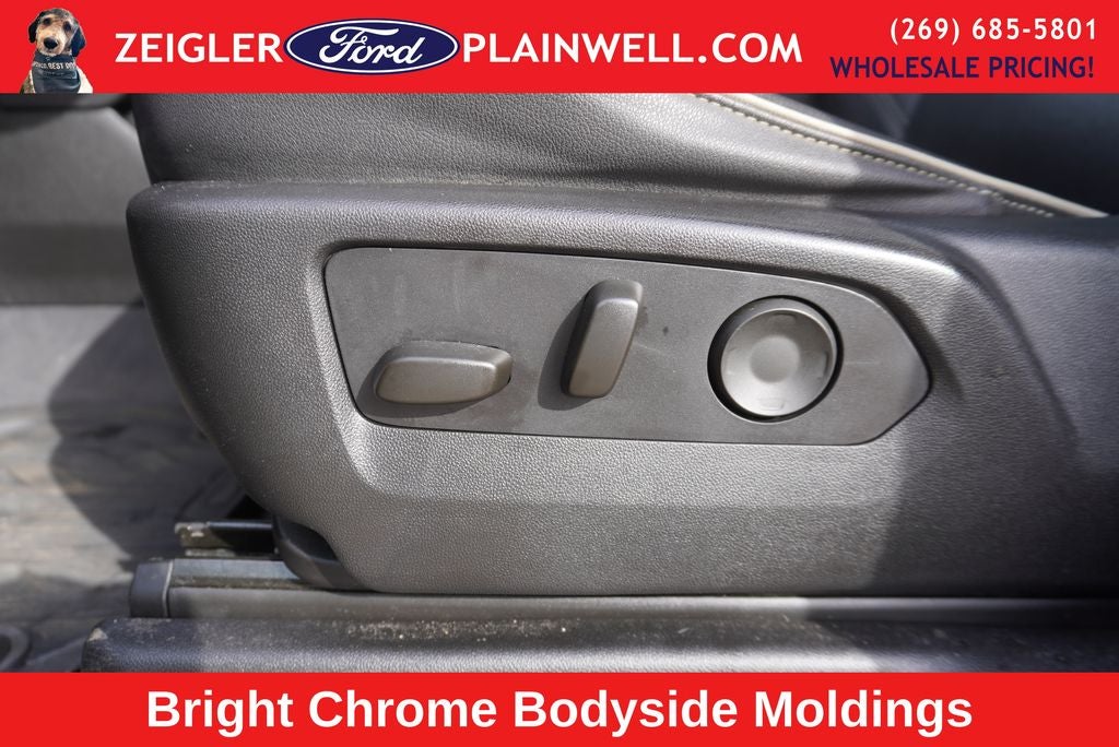 2023 GMC Yukon XL SLT SLT Premium Package with Panoramic Power Sunroof