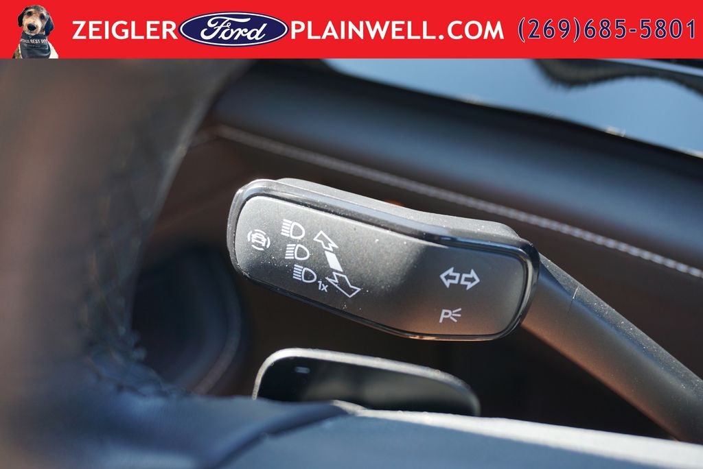 2025 Volkswagen Atlas Cross Sport 2.0T SEL Premium R-Line AWD Panoramic Roof Nav Leather Harmon Kardon Blis