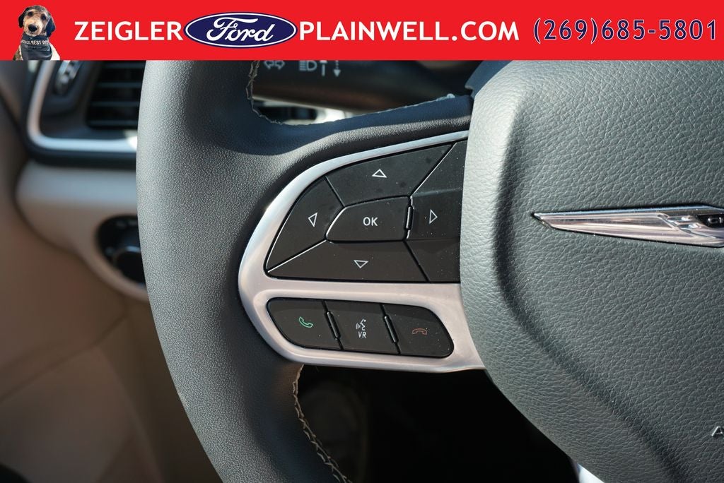 2023 Chrysler Voyager LX
