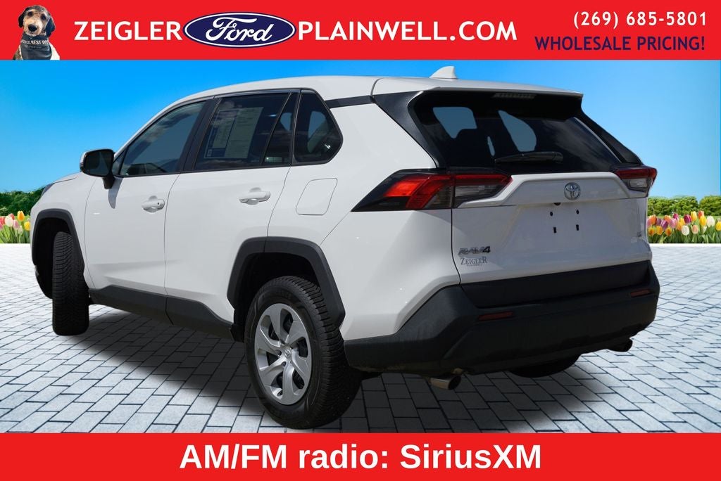 2022 Toyota RAV4 LE