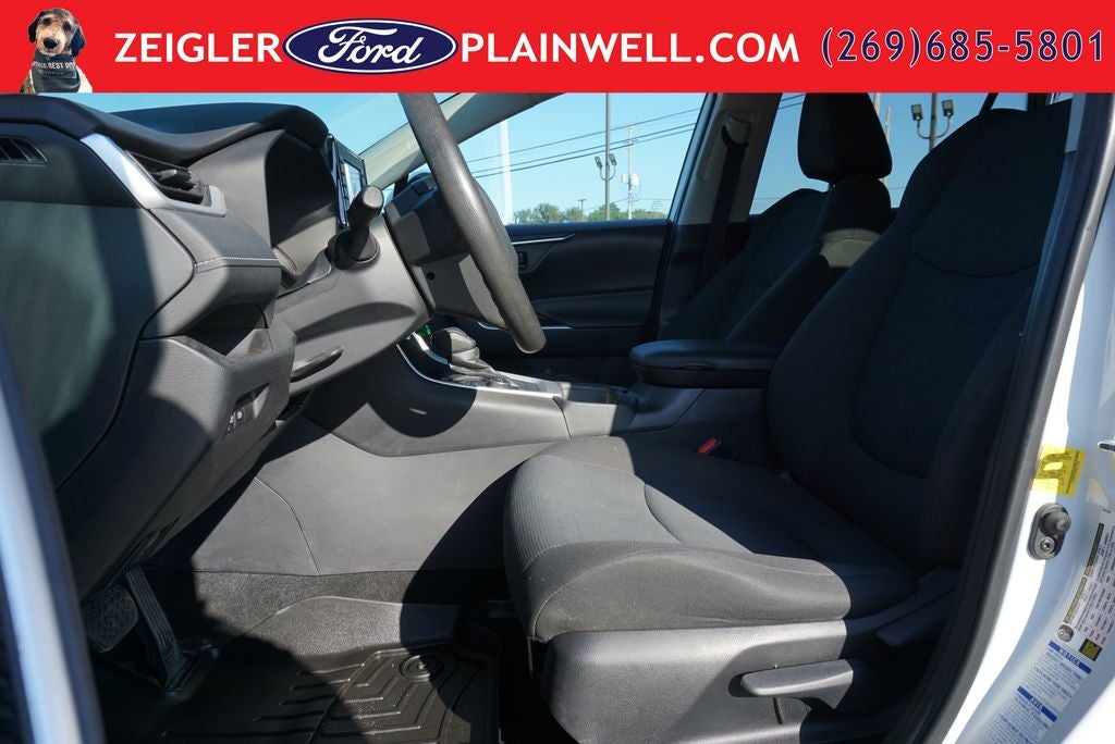 2021 Toyota RAV4 Hybrid LE