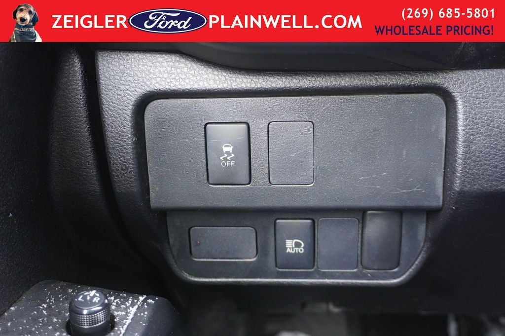 2021 Toyota Tacoma SR Access Cab Work Truck Rear Camera & Rear Topper