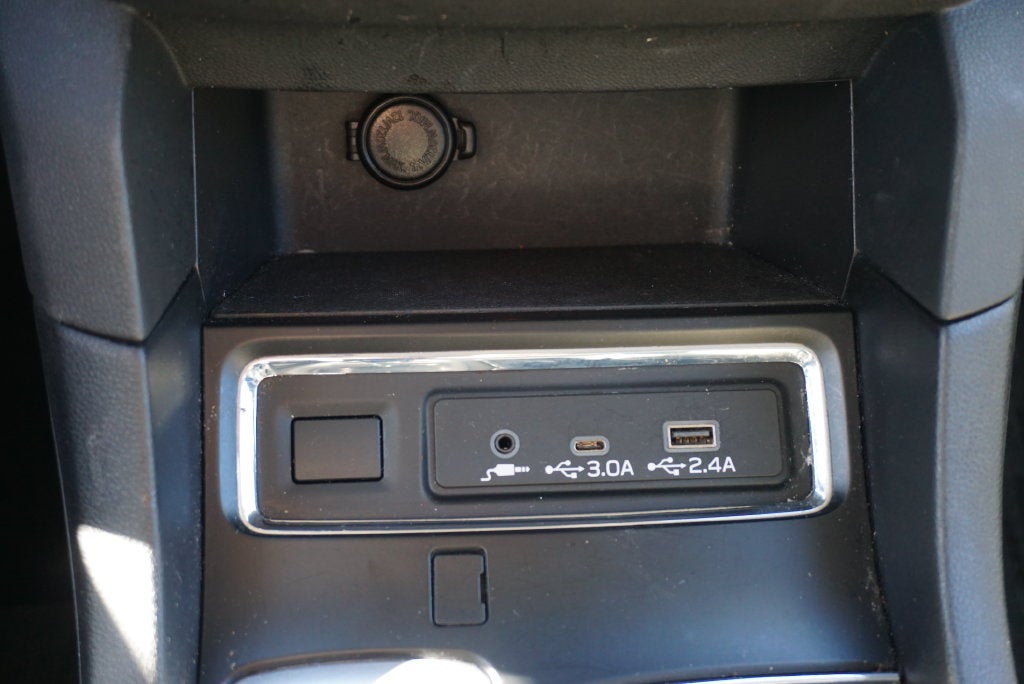 2023 Subaru Ascent Limited AWD HEATED LEATHER 7 PASSENGER SEATING