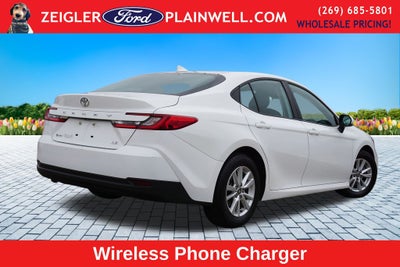 2025 Toyota Camry LE HYBRID