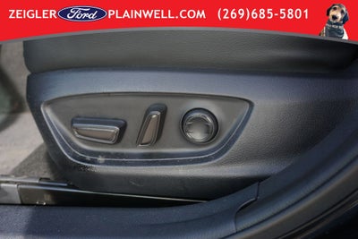 2022 Toyota Camry Hybrid XLE Leather Power Moonroof Rear Camera