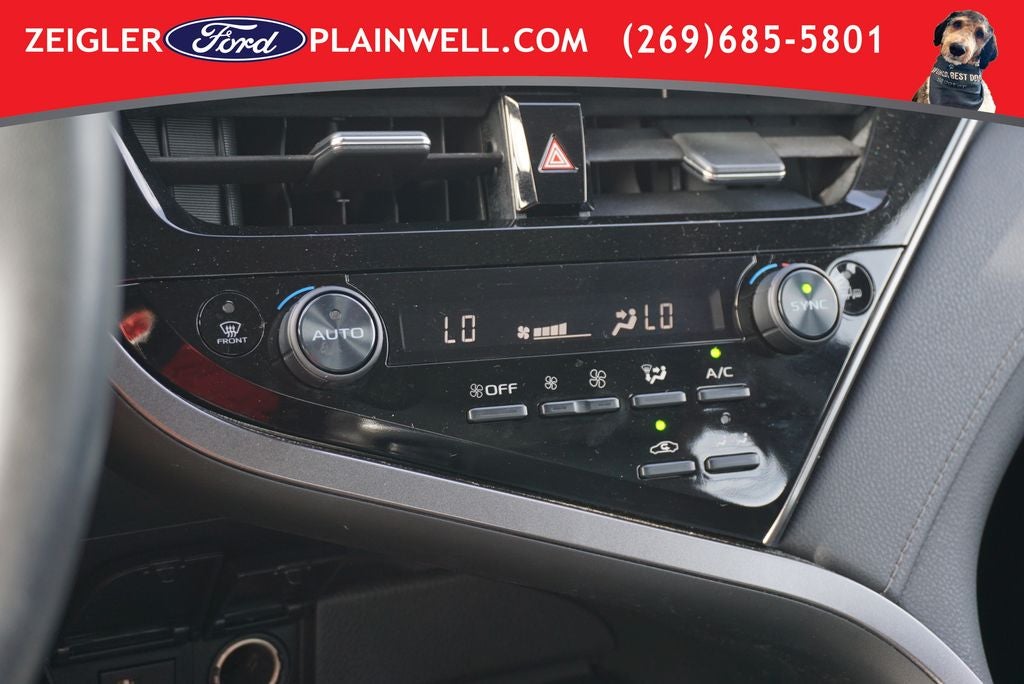 2022 Toyota Camry Hybrid XLE Leather Power Moonroof Rear Camera