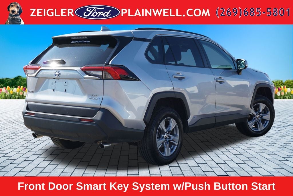 2022 Toyota RAV4 Hybrid XLE