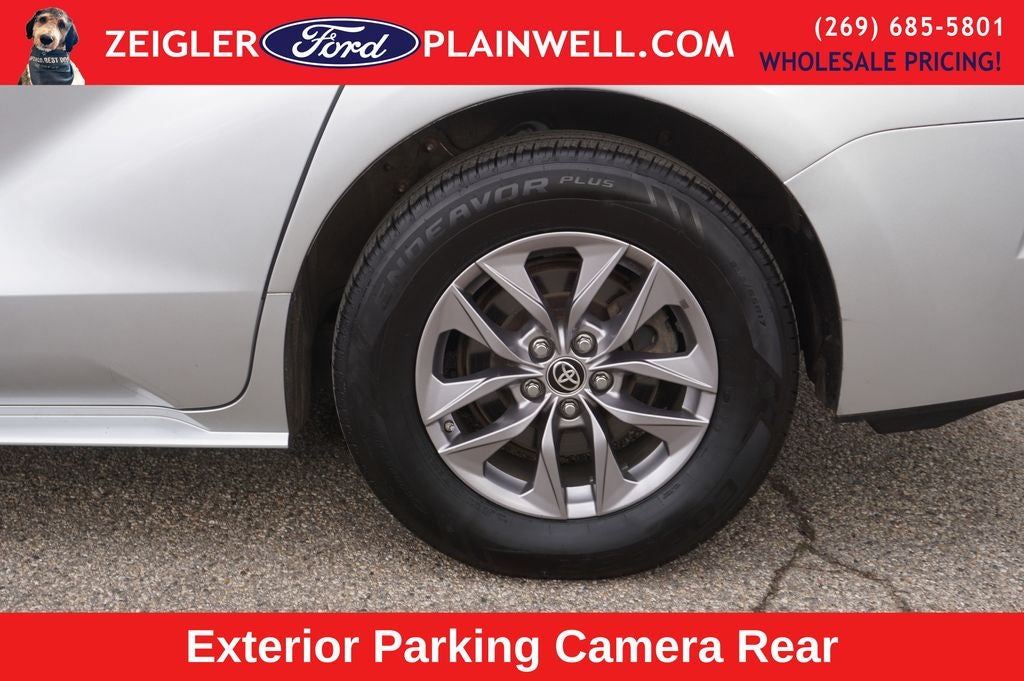 2021 Toyota Sienna LE 8 Passenger