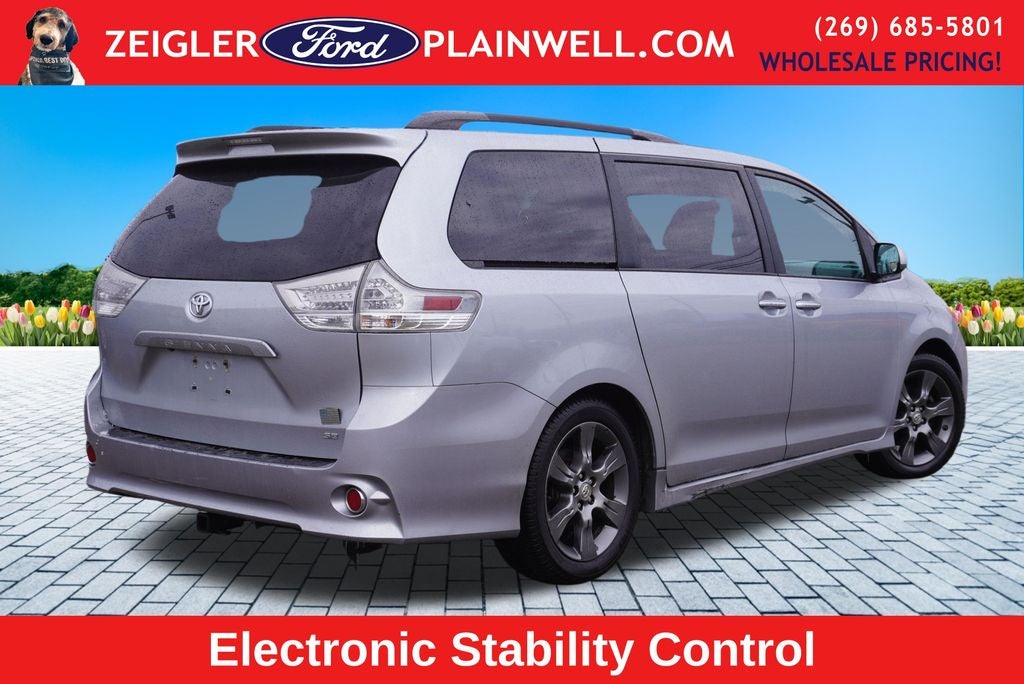 2016 Toyota Sienna SE Premium 8 Passenger