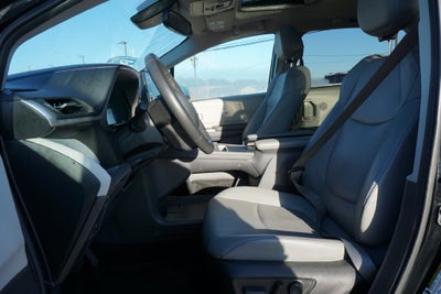 2024 Toyota Sienna XLE 7 Passenger