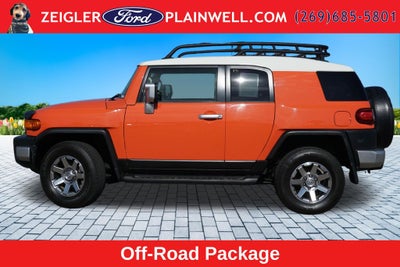 2014 Toyota FJ Cruiser Base 4x4 2 Tone Paint
