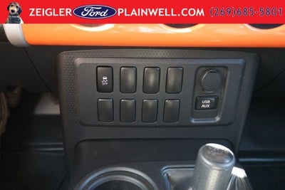 2014 Toyota FJ Cruiser Base 4x4 2 Tone Paint