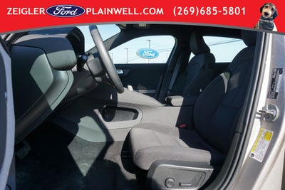 2024 Polestar 2 Long Range Dual Motor AWD Pilot Pkg Heated Seats Navigation Rear Camera