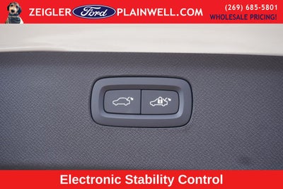 2024 Volvo XC90 B5 Core