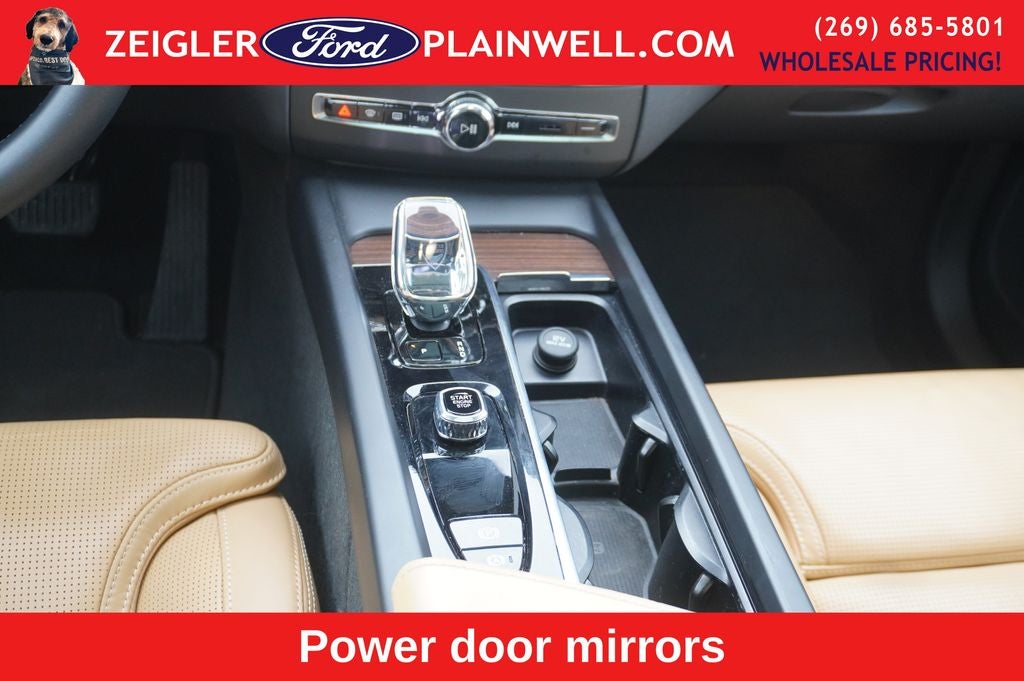 2023 Volvo XC60 B5 Ultimate Bright Theme PANORAMIC ROOF AWD HEATED LEATHER REAR CAMERA