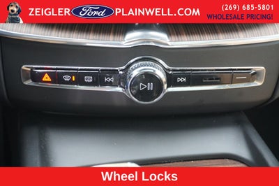 2023 Volvo XC60 B5 Ultimate Bright Theme PANORAMIC ROOF AWD HEATED LEATHER REAR CAMERA