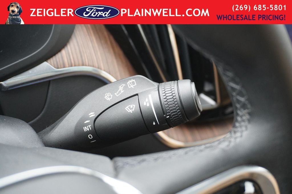 2023 Volvo XC60 B5 Ultimate Bright Theme PANORAMIC ROOF AWD HEATED LEATHER REAR CAMERA