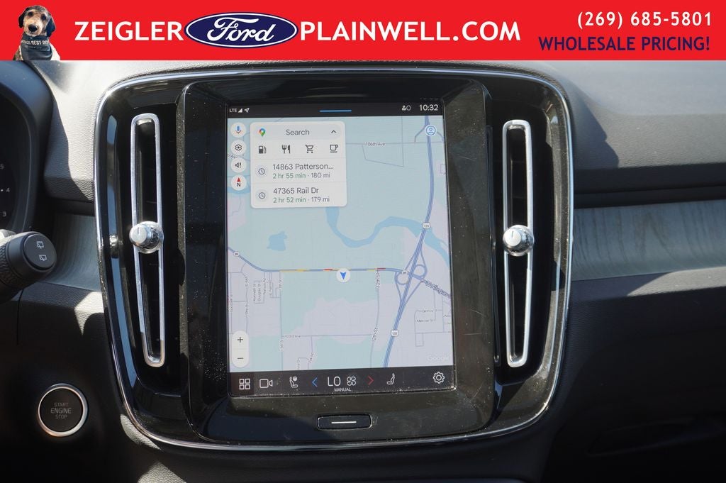 2023 Volvo XC40 B5 Plus Dark Theme AWD HEATED LEATHER POWER MOONROOF NAV