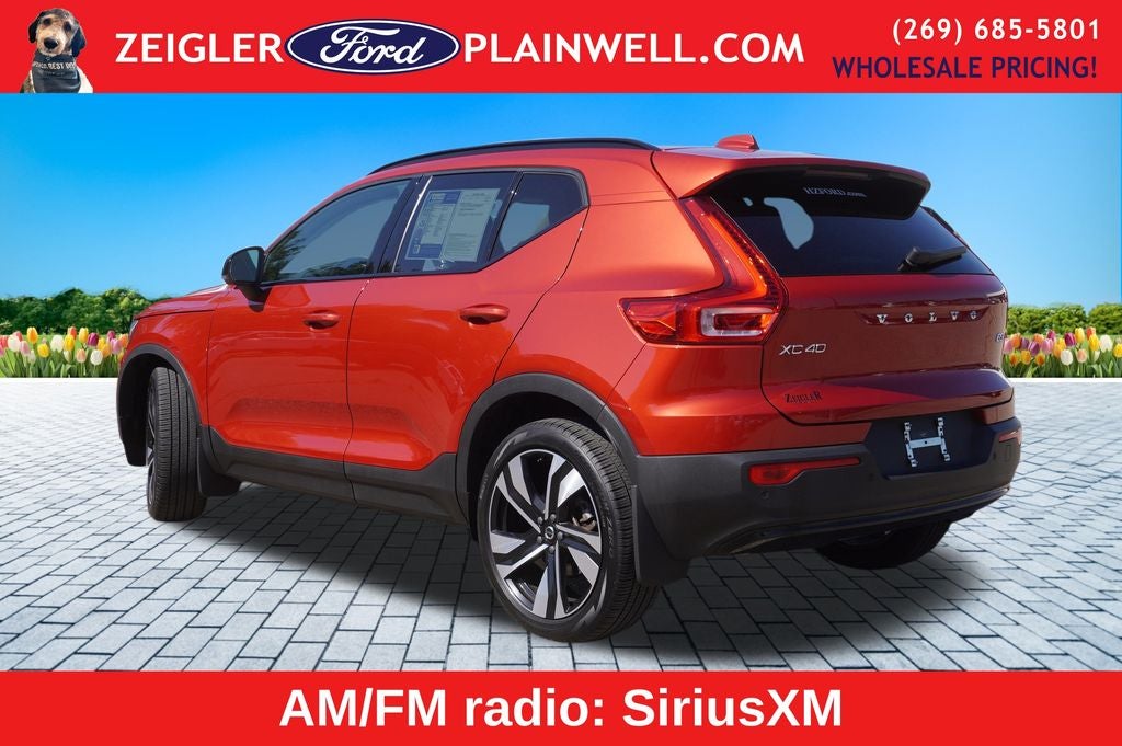 2023 Volvo XC40 B5 Plus Dark Theme AWD HEATED LEATHER POWER MOONROOF NAV