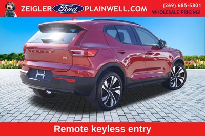 2023 Volvo XC40 B5 Plus Dark Theme AWD HEATED LEATHER POWER MOONROOF NAV