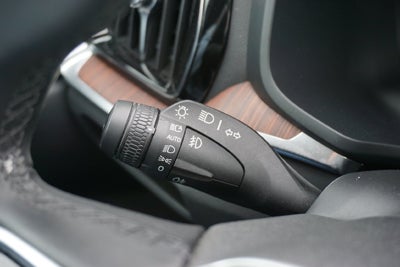2025 Volvo V60 Cross Country B5 Plus