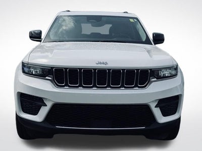 2023 Jeep Grand Cherokee Laredo 4x4