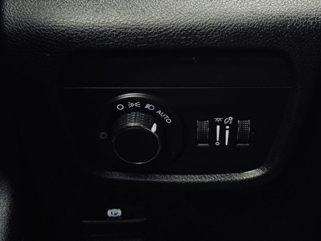 2023 Jeep Grand Cherokee Laredo 4x4