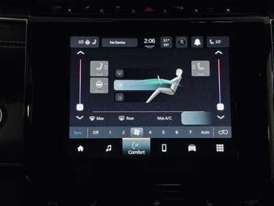 2023 Jeep Grand Cherokee Laredo 4x4