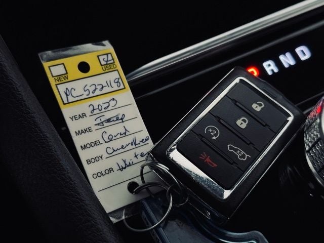 2023 Jeep Grand Cherokee Laredo 4x4