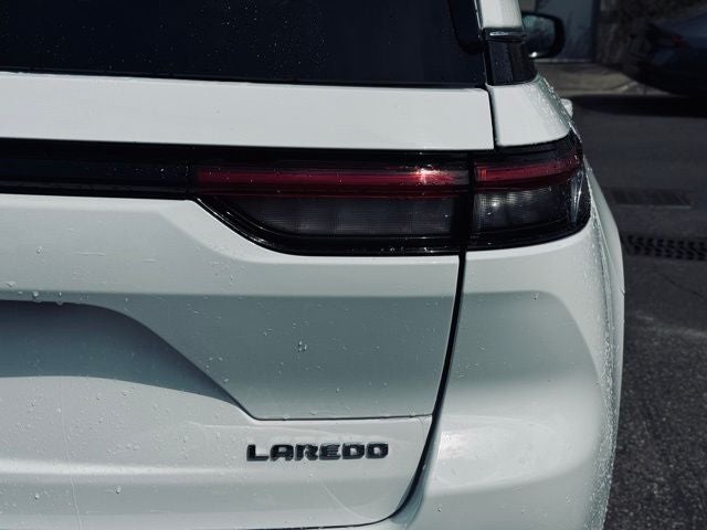 2023 Jeep Grand Cherokee Laredo 4x4