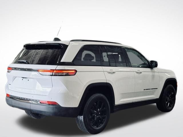 2025 Jeep Grand Cherokee Altitude 4x4
