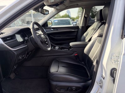 2023 Jeep Grand Cherokee Limited * Certified Pre-Owned *
