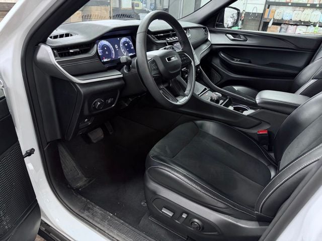 2024 Jeep Grand Cherokee L Altitude 4x4