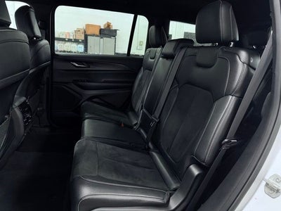 2024 Jeep Grand Cherokee L Altitude 4x4